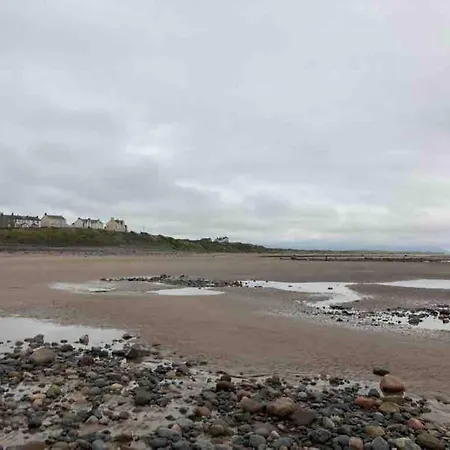 3 Bedroom Coastal Escape In Lejlighed *